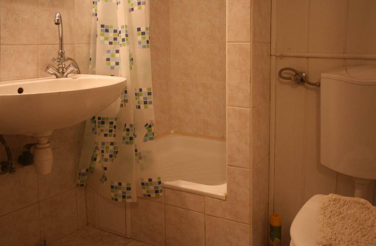 Margaret Bridge Studio Apartment Budapeste Exterior foto